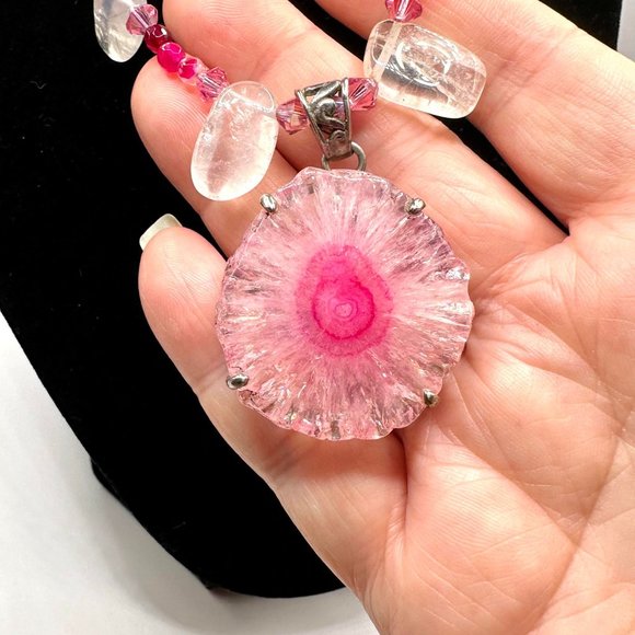 16" Pink Quartz Geode Gemstone Beaded Necklace and Earrings - Picture 16 of 17